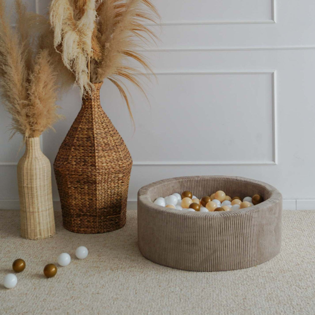 ballenbad rond ronde ballenbak moje rib dark beige bruin ballenbadballen ballenbakballen 