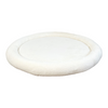 Rond wit teddy speelnest met een zachte, opstaande rand op een witte achtergrond